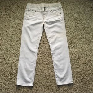 NWOT American Eagle straight ankle-length jeans